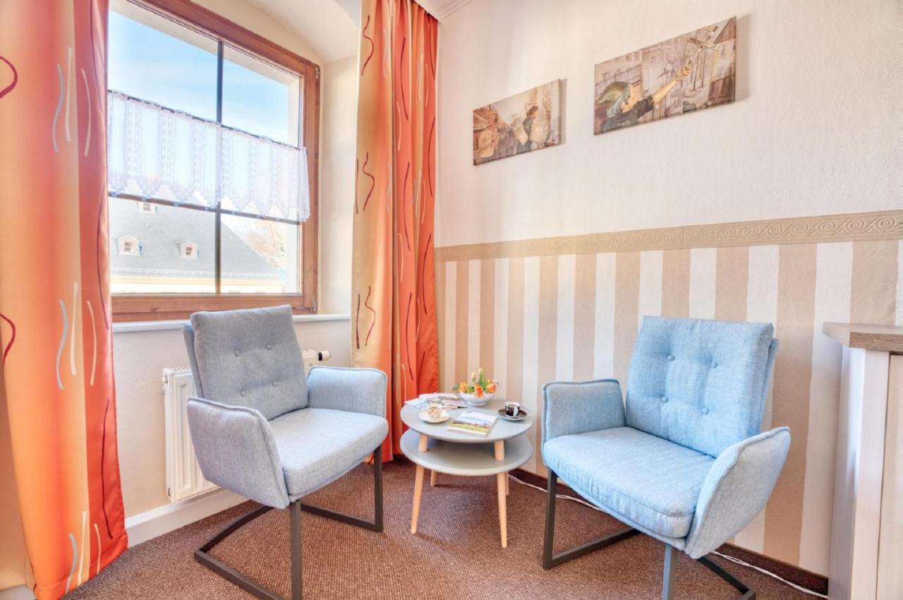 Pension Kleine Auszeit Аннаберг-Бухгольц Екстер'єр фото
