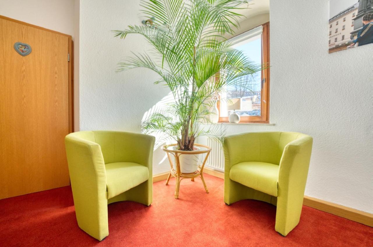 Pension Kleine Auszeit Аннаберг-Бухгольц Екстер'єр фото